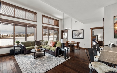 Trailhead Lodge 5118