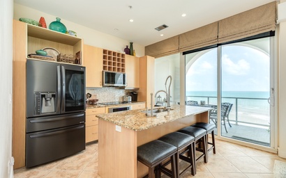 Diamond Beach 715 7