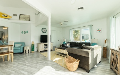 5 O'Clock Somewhere 6