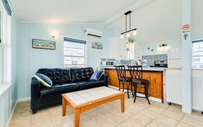 Palm Beach Bungalow 4