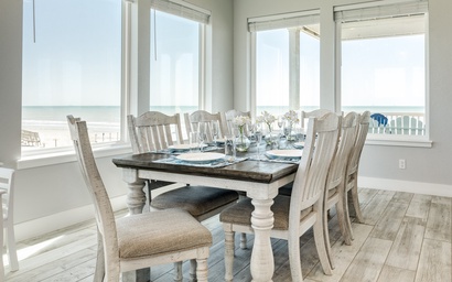 Captains Paradise 10