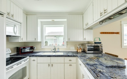 Discovery Bayhouse 8