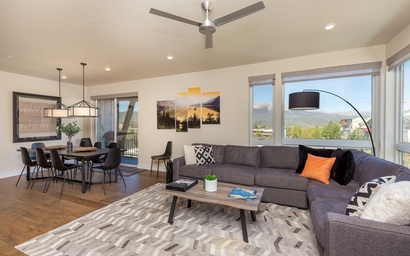 Sail Lofts #301