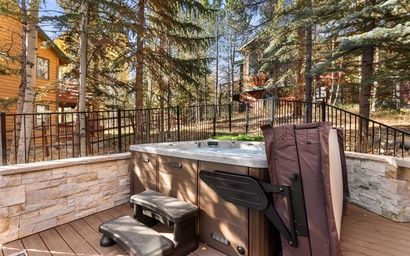 341 Black Hawk Circle 2