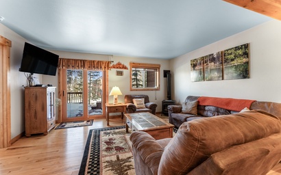 241 North Side Circle, Unit A : 2 4