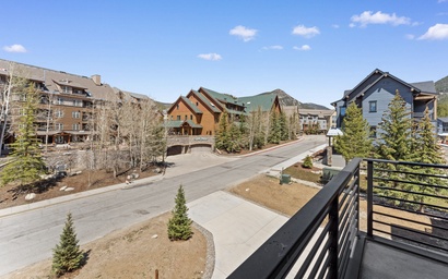 Ina's Way Townhomes, Unit D 3