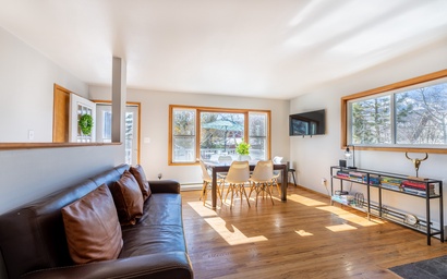 Featured Property 345 Rainbow Court : 2