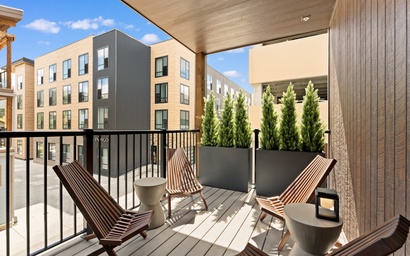 Skywalk Flat #204W 9