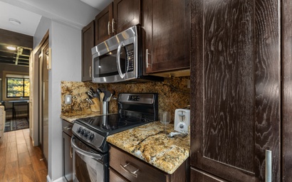 Retreat Condo #5 8