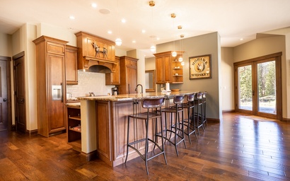555 Independence Road 10