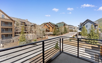 Ina's Way Townhomes, Unit B 3