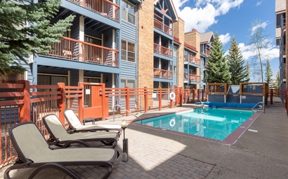 River Mountain Lodge #113W 3
