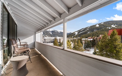 Snowbridge Square #F206 7
