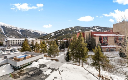Snowbridge Square #F206 8