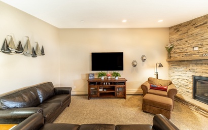 Lake Cliffe #303, Building E 10