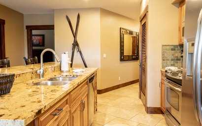 Crystal Peak Lodge #7000 8