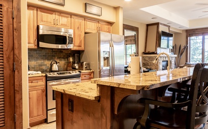 Crystal Peak Lodge #7000 10