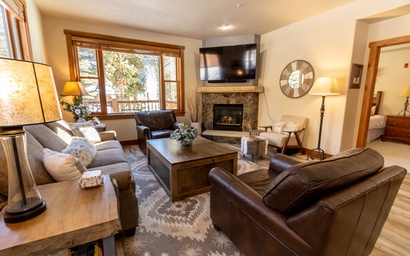 Red Hawk Townhome #2323 5