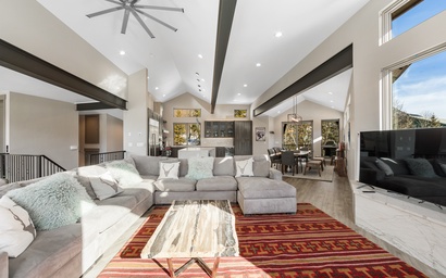 Featured Property 200 Caravelle Drive : 3