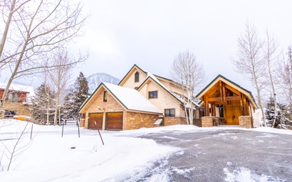 213 County Road 1041 2