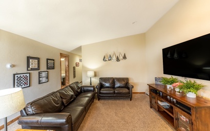Lake Cliffe #303, Building E 10