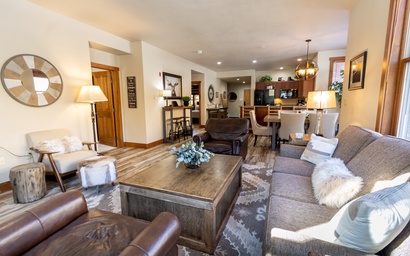Red Hawk Townhome #2323 4