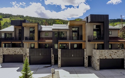 Ina's Way Townhomes, Unit C 5