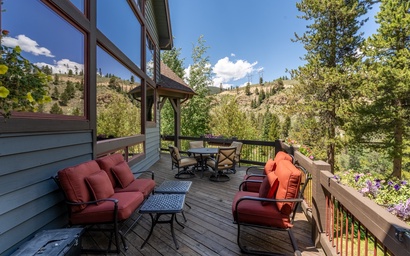 580 Elk Circle : 2 3