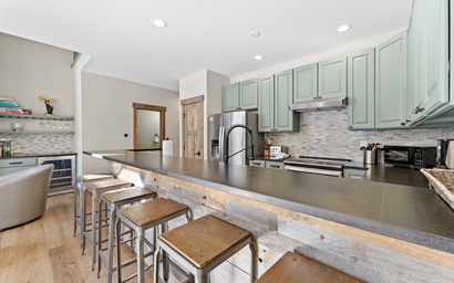 101 Tall Pines 8
