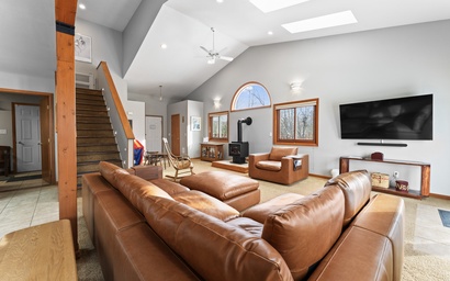 1101 Mesa Drive 5