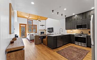 Red Hawk Townhome #2331 6