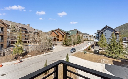 Ina's Way Townhomes, Unit C 3