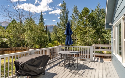345 Rainbow Court : 2 2