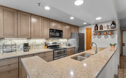 Marina Place Building #4 Unit #416 7