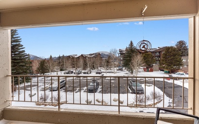 The Lodge at Lake Dillon #308 6