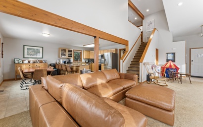 1101 Mesa Drive
