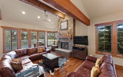 Featured Property 312 Shores Lane : 2