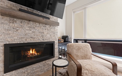 Skywalk Flat #204W 7