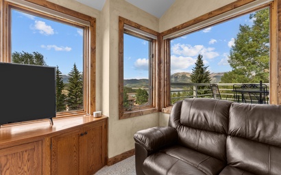 374 Ensign Dr. Unit B 10