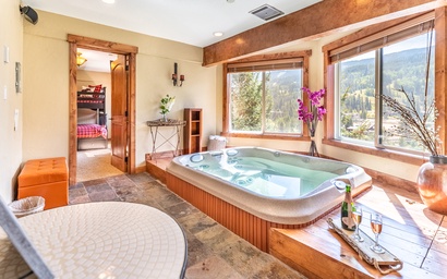 Cinnamon Ridge Building 1, #142 3
