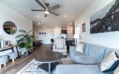 Sail Lofts #303 9