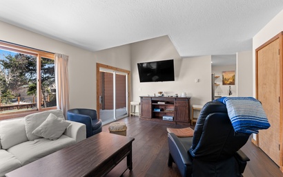 204 E. Fox Court 4