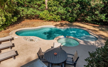 11 Planters Wood Court