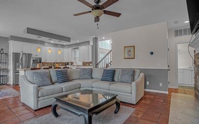 4 Mizzenmast Court