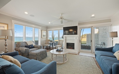 722 Schooner Court