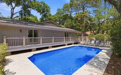 16 Baynard Cove Road