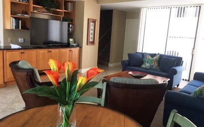 1252 Harbour Town Club 3