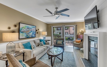 806 Clipper Court