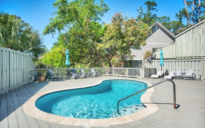 8 Windjammer Court
