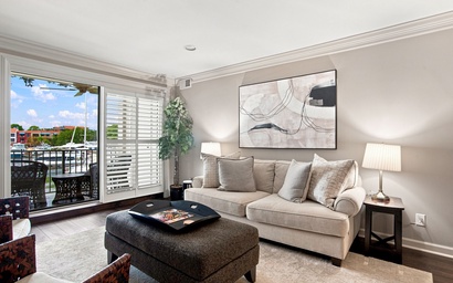 1030 Caravel Court